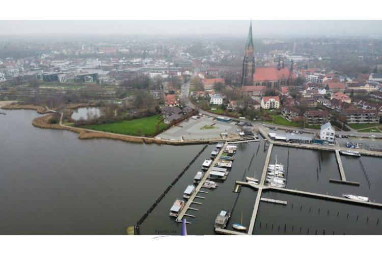 Hausboot Fjord Ankerplatz Mit Biosauna In Szlezwik Zewnętrze zdjęcie