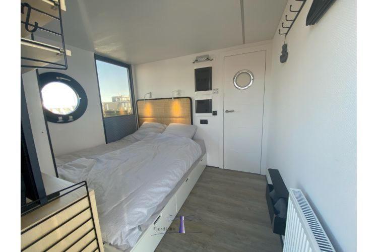 Hausboot Fjord Ankerplatz Mit Biosauna In Szlezwik Zewnętrze zdjęcie
