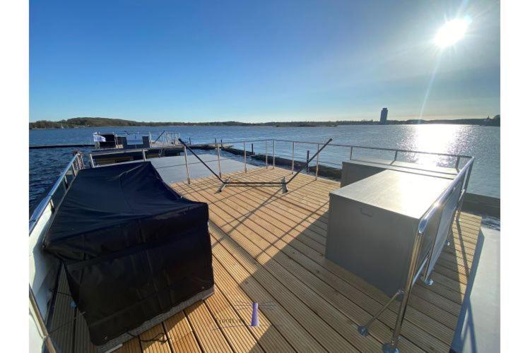 Hausboot Fjord Ankerplatz Mit Biosauna In Szlezwik Zewnętrze zdjęcie